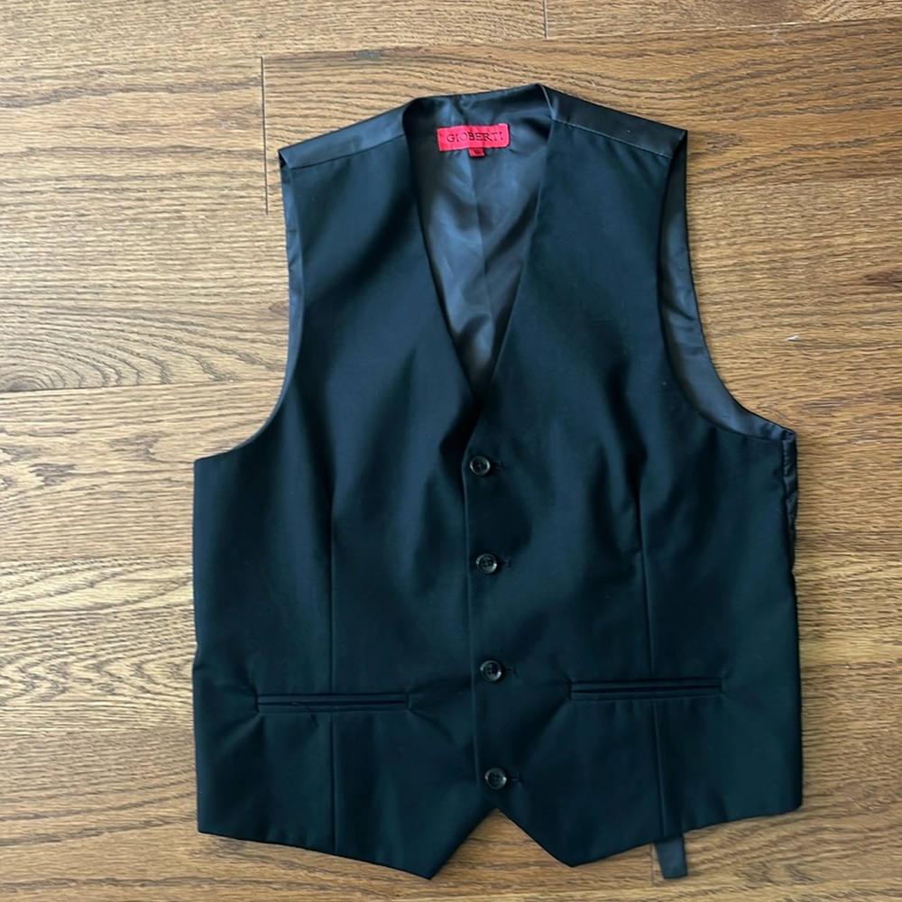 Gioberti Black Vest.